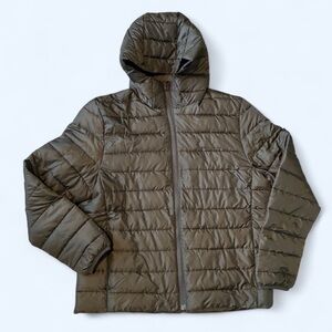 H&M lightweight olive green puffer jacket NWOT packable spring hooded neutral